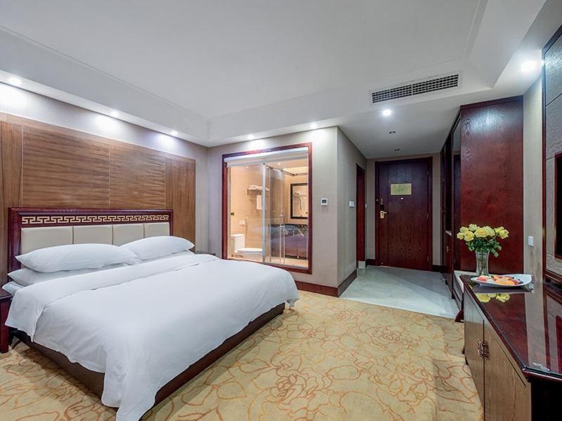 Vienna Hotel Kunming North Caiyun Road Asia 외부 사진